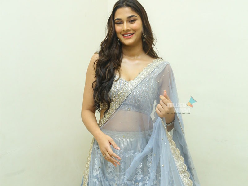 Saiee Manjrekar-1